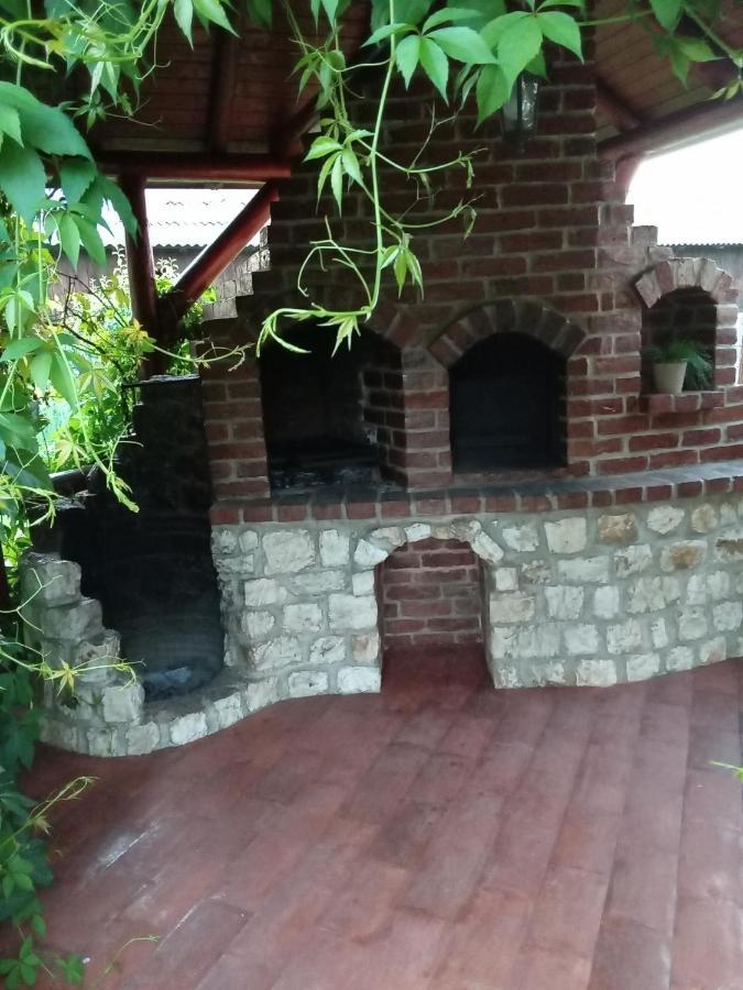 فندق Timi Kulcsoshaz Lăzarea المظهر الخارجي الصورة